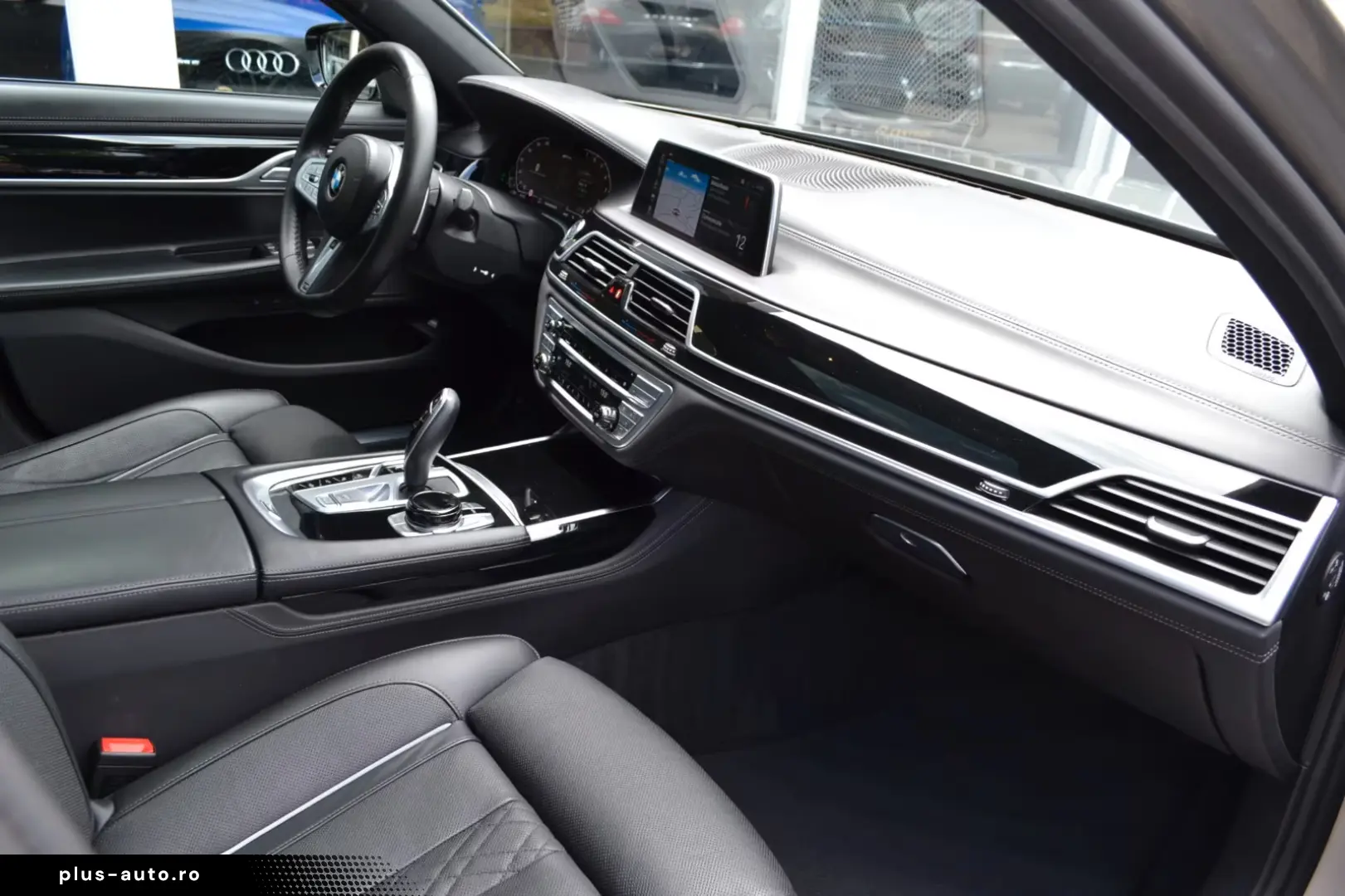 BMW 745 e   M-Sport   Massage   Aktiv.Lenk