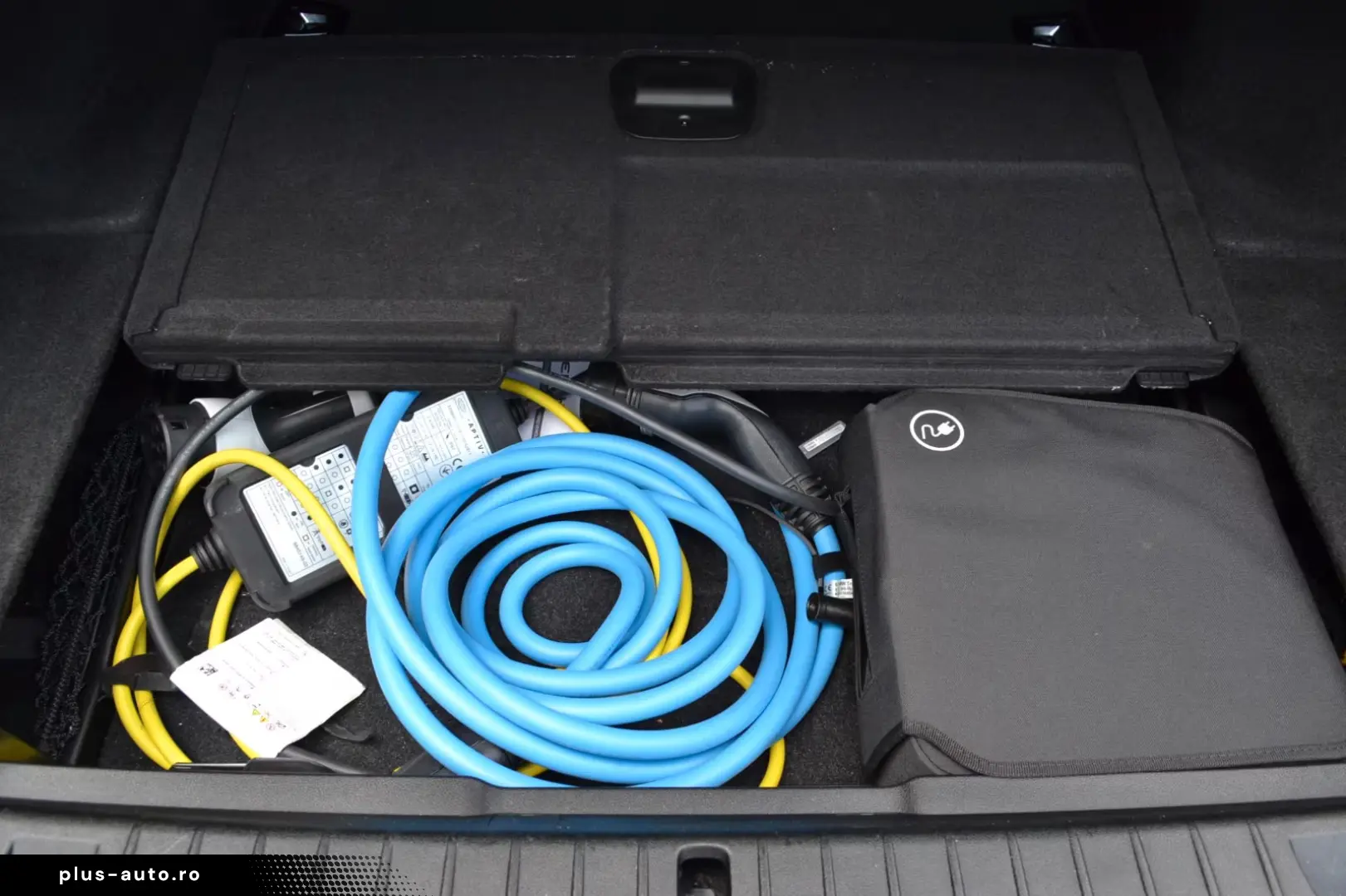 BMW 745 e   M-Sport   Massage   Aktiv.Lenk