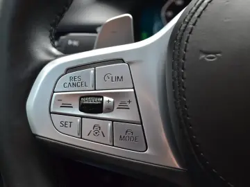 BMW 745 e   M-Sport   Massage   Aktiv.Lenk