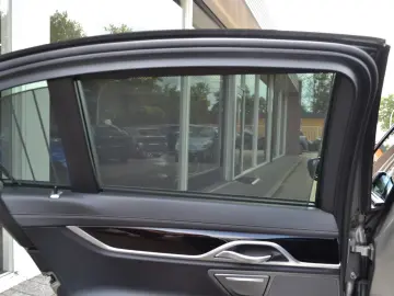 BMW 745 e   M-Sport   Massage   Aktiv.Lenk