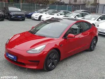 Tesla Model 3 Standard Reichweite Plus Hinterradantrieb