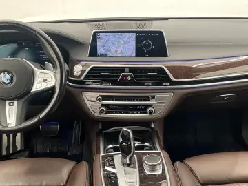 BMW 740 dA xDrive M-Sport Laser ACC 360