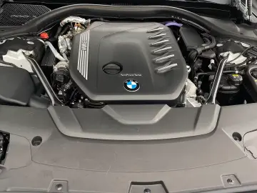 BMW 740 dA xDrive M-Sport Laser ACC 360