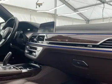 BMW 740 dA xDrive M-Sport Laser ACC 360