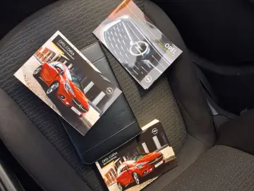 OPEL CORSA 1.4 90CP Cosmo AT6