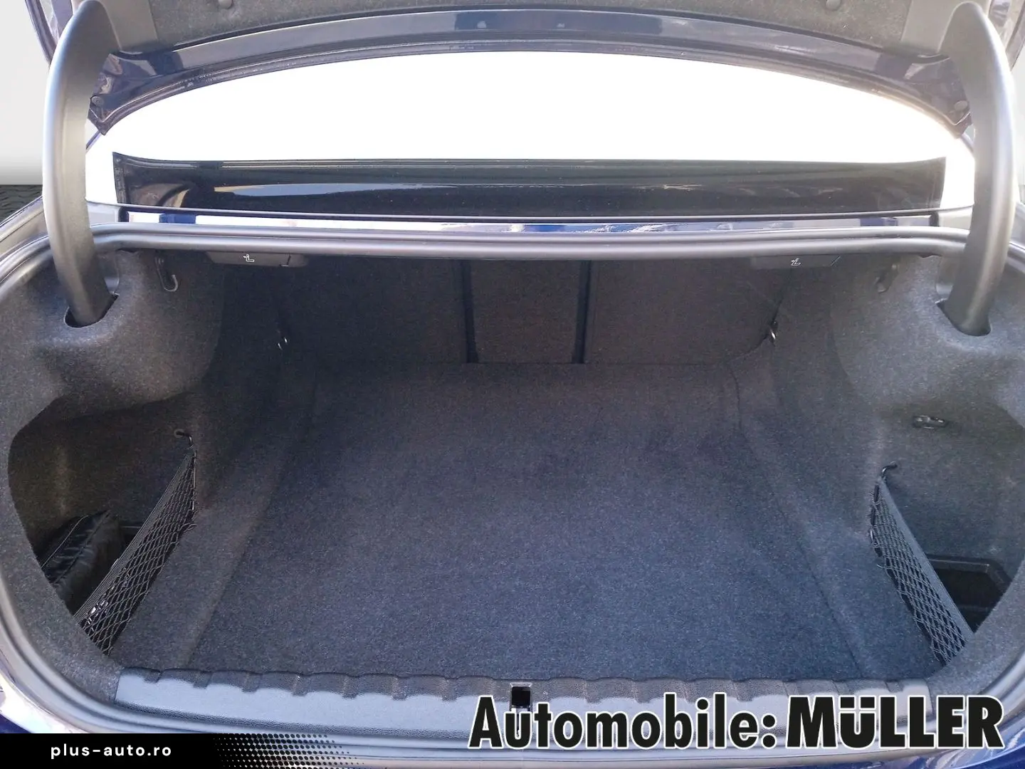 BMW M440i xDrive Coupe Laserlicht HUD AHK-klappbar N