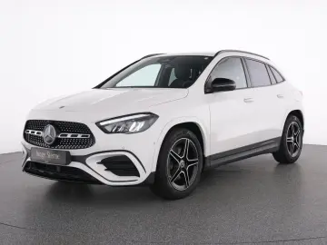 MERCEDES-BENZ GLA 180 AMG