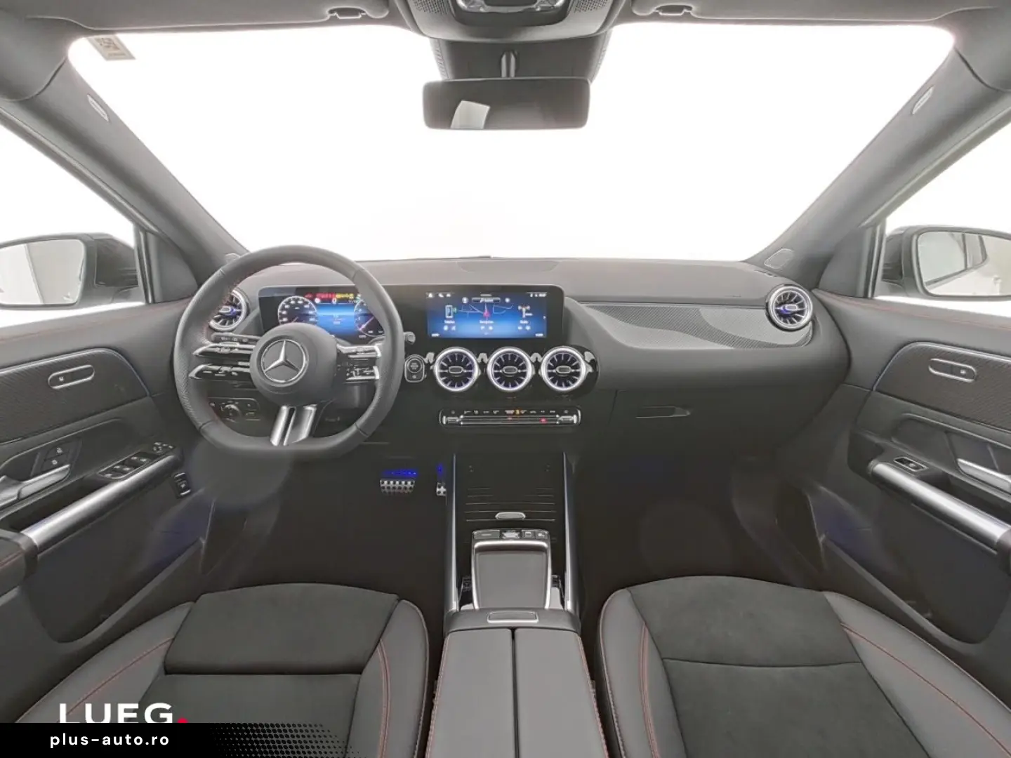 MERCEDES-BENZ GLA 180 AMG