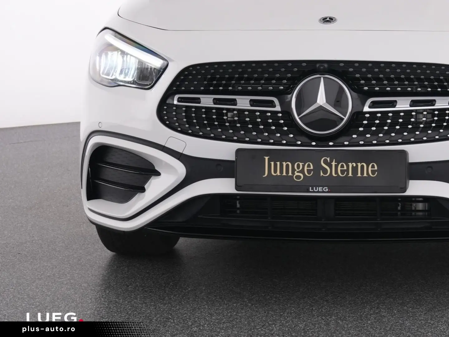 MERCEDES-BENZ GLA 180 AMG