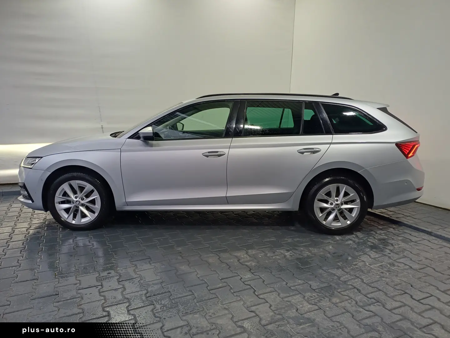 Škoda Octavia Combi STYLE 2.0 TDI DSG