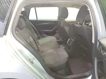 Škoda Octavia Combi STYLE 2.0 TDI DSG