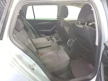 Škoda Octavia Combi STYLE 2.0 TDI DSG