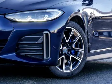 BMW M440i xDrive M SPORT H K HuD DA PROF 360