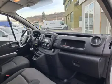 RENAULT TRAFIC 2.0 Blue dCi 120CP L1 Authentique