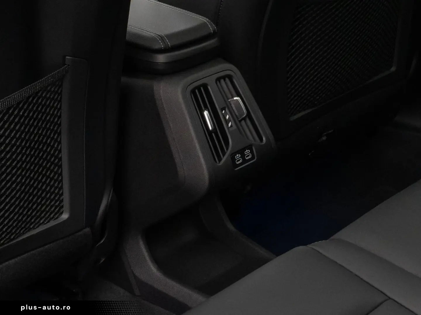 BMW X1 xD23i xLine Panorama 360 HUD DAB H K Sport