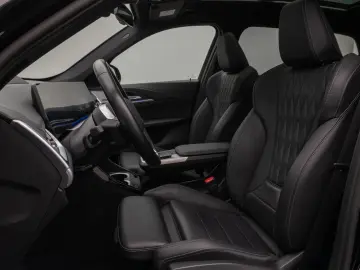 BMW X1 xD23i xLine Panorama 360 HUD DAB H K Sport