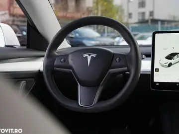 Tesla Model 3 Standard Reichweite Plus Hinterradantrieb