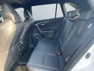 Toyota RAV 4 Plug-in-Hybrid Teamplayer ALLRAD