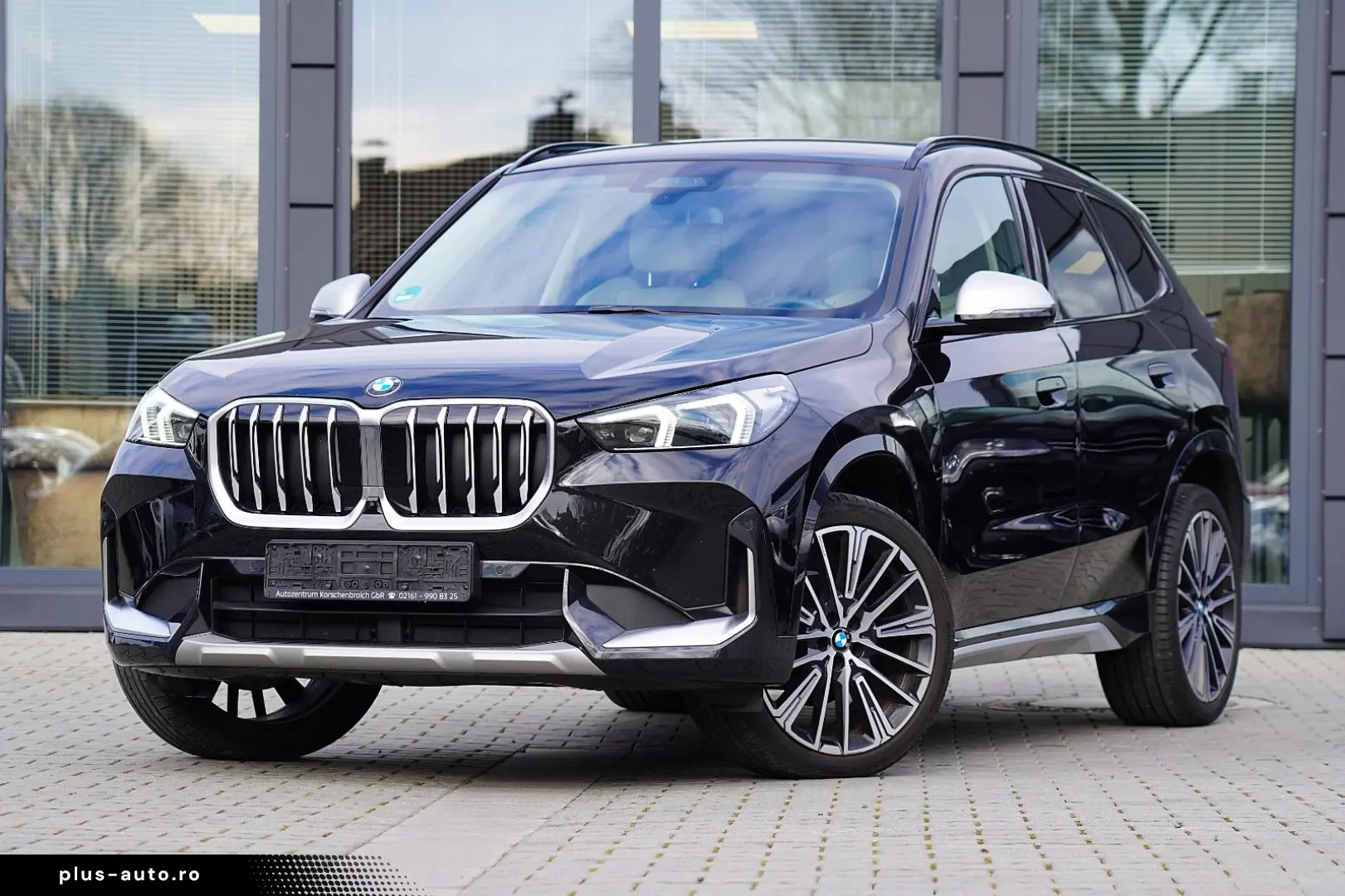 BMW X1 18 i sDrive xLine  MIT 2 JAHREN GARANTIE