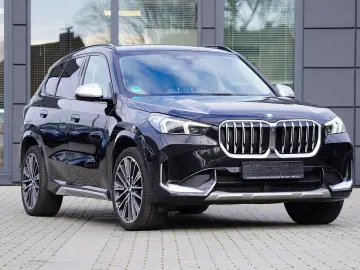 BMW X1 18 i sDrive xLine  MIT 2 JAHREN GARANTIE
