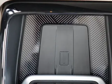 BMW X1 18 i sDrive xLine  MIT 2 JAHREN GARANTIE