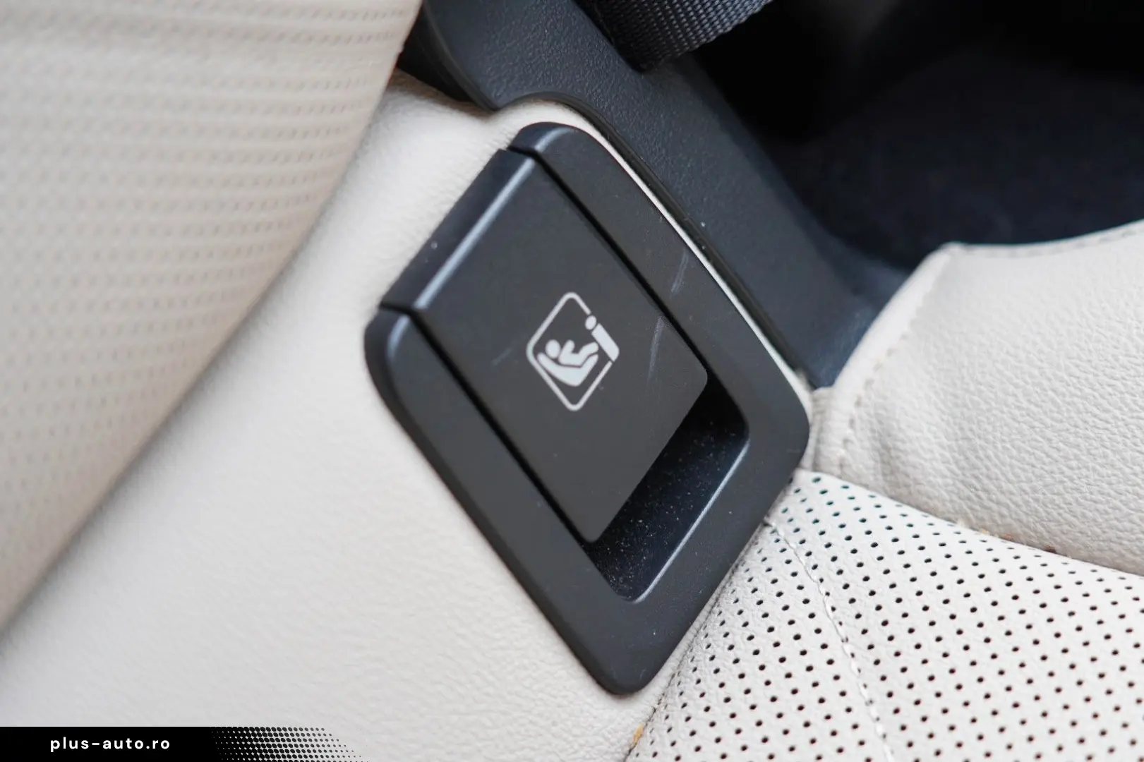 BMW X1 18 i sDrive xLine  MIT 2 JAHREN GARANTIE