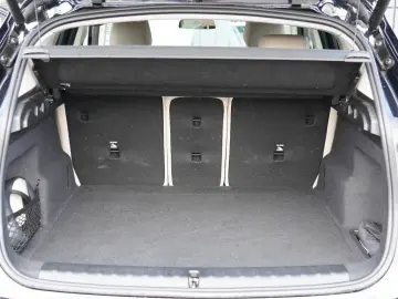 BMW X1 18 i sDrive xLine  MIT 2 JAHREN GARANTIE