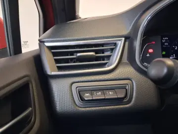 RENAULT CLIO 1.0 TCe 90CP Intens