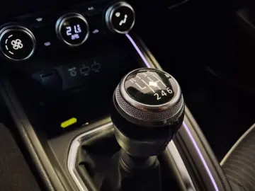 RENAULT CLIO 1.0 TCe 90CP Intens