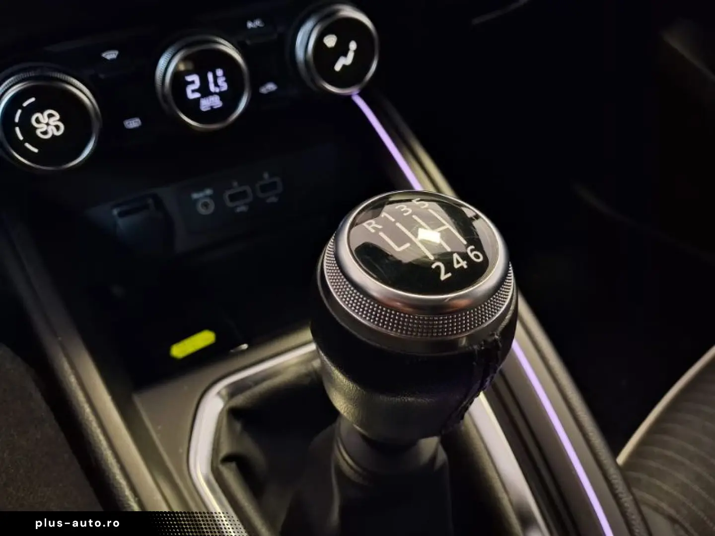 RENAULT CLIO 1.0 TCe 90CP Intens