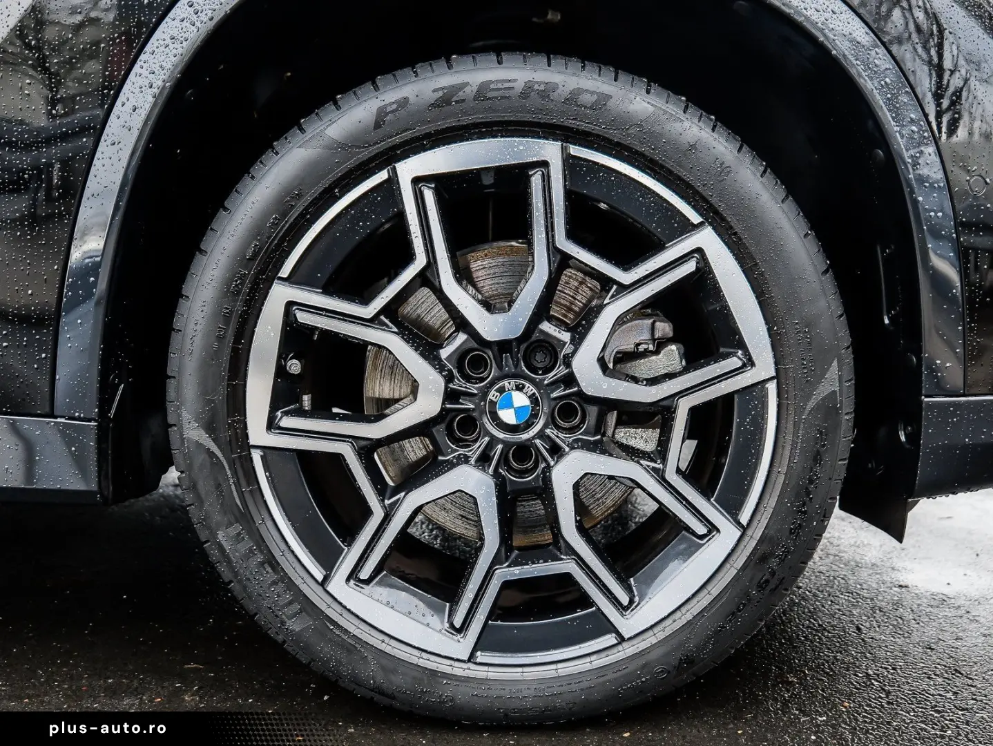 BMW X1 sDrive20i xLine HUD PANO ACC AHK RFK NAVI