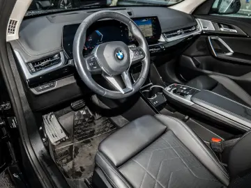 BMW X1 sDrive20i xLine HUD PANO ACC AHK RFK NAVI