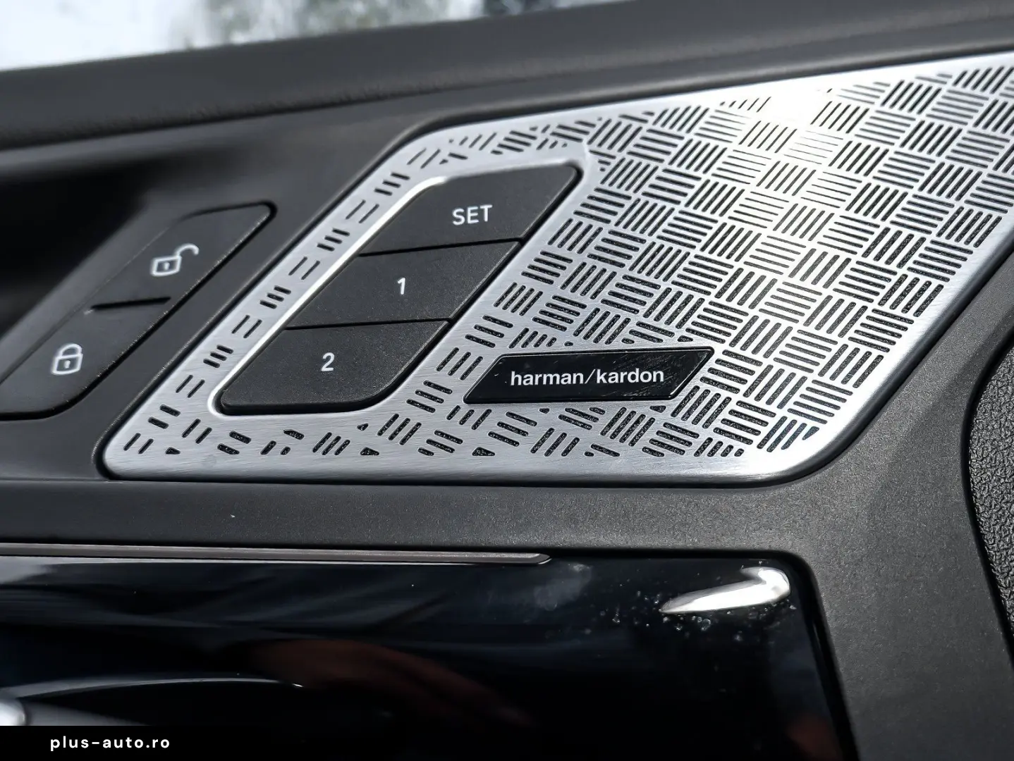 BMW X1 sDrive20i xLine HUD PANO ACC AHK RFK NAVI