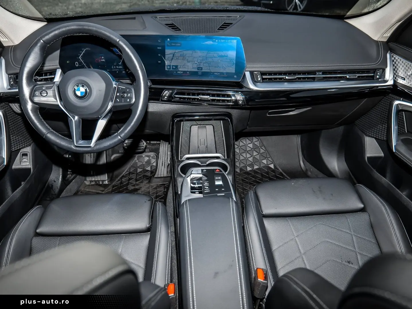 BMW X1 sDrive20i xLine HUD PANO ACC AHK RFK NAVI