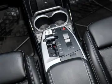 BMW X1 sDrive20i xLine HUD PANO ACC AHK RFK NAVI