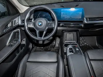 BMW X1 sDrive20i xLine HUD PANO ACC AHK RFK NAVI