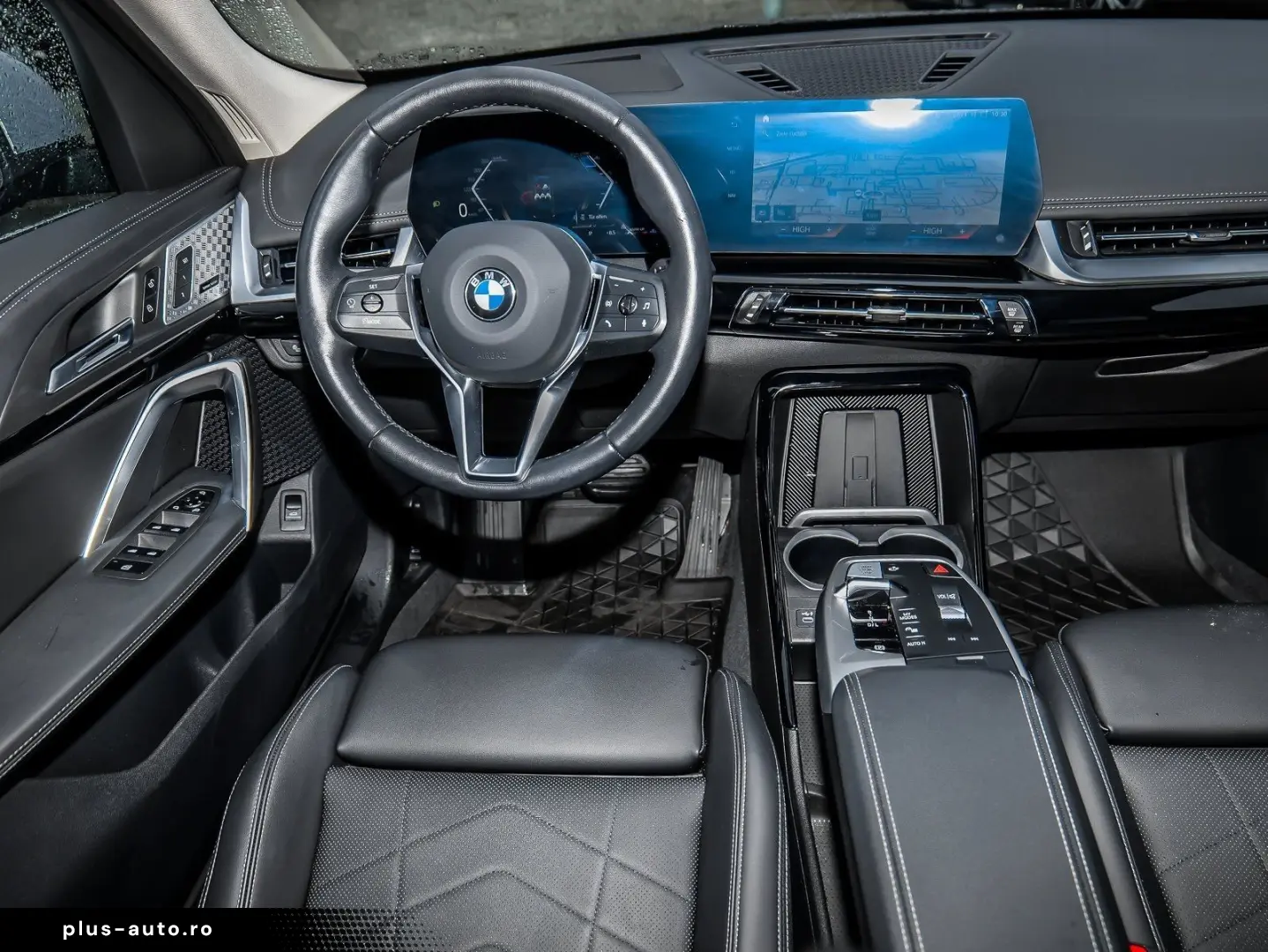 BMW X1 sDrive20i xLine HUD PANO ACC AHK RFK NAVI