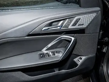 BMW X1 sDrive20i xLine HUD PANO ACC AHK RFK NAVI