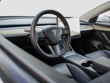 Tesla Model 3 RWD Hinterradantrieb
