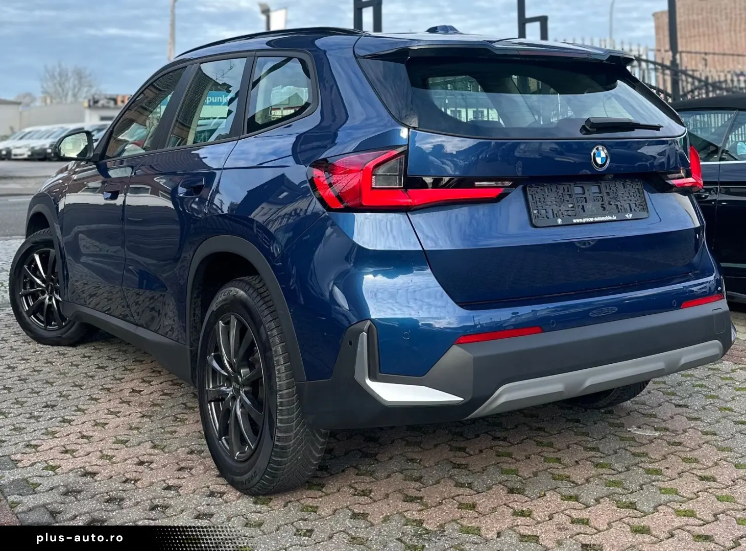 BMW X1 sDrive 18 i-NAVI-SHZ-LED HEAD UP HIFI-3D KAM