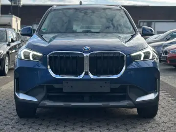 BMW X1 sDrive 18 i-NAVI-SHZ-LED HEAD UP HIFI-3D KAM