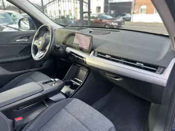 BMW X1 sDrive 18 i-NAVI-SHZ-LED HEAD UP HIFI-3D KAM