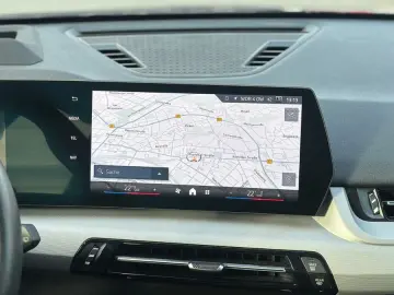 BMW X1 sDrive 18 i-NAVI-SHZ-LED HEAD UP HIFI-3D KAM