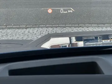 BMW X1 sDrive 18 i-NAVI-SHZ-LED HEAD UP HIFI-3D KAM