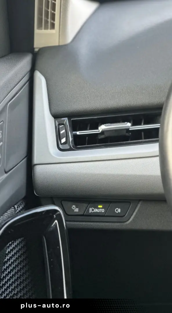 BMW X1 sDrive 18 i-NAVI-SHZ-LED HEAD UP HIFI-3D KAM