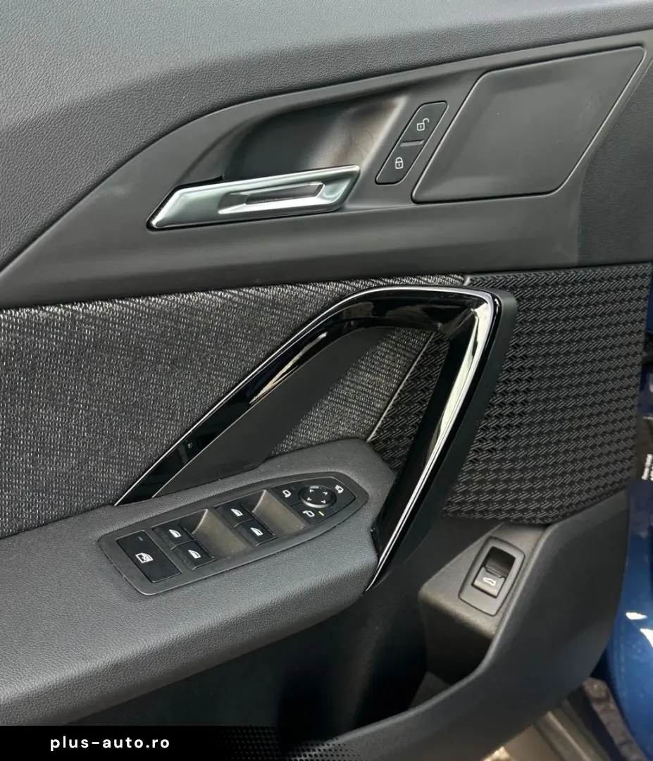 BMW X1 sDrive 18 i-NAVI-SHZ-LED HEAD UP HIFI-3D KAM