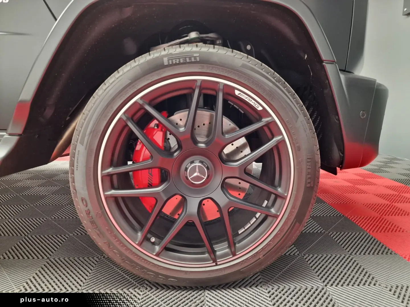 Mercede Benz G63 Night magno