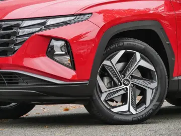 HYUNDAI Tucson 1.6 TGDI PHEV 4WD DCT SHZ KAM SHZ KLIMA