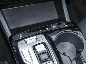 HYUNDAI Tucson 1.6 TGDI PHEV 4WD DCT SHZ KAM SHZ KLIMA