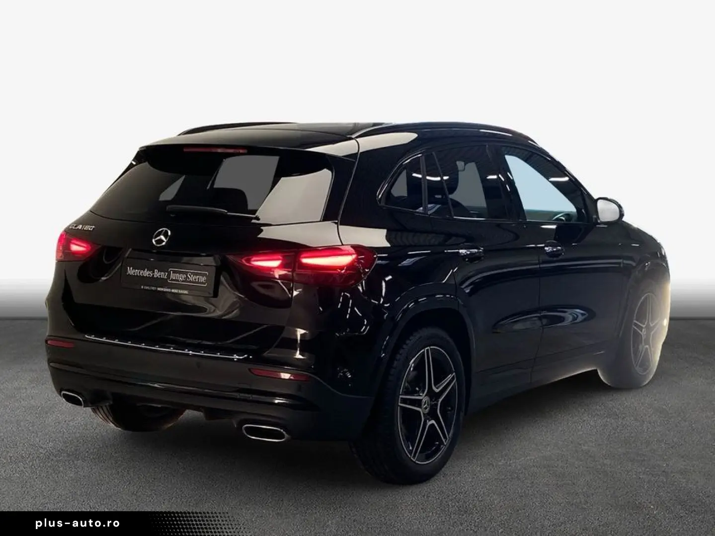 MERCEDES-BENZ GLA 180